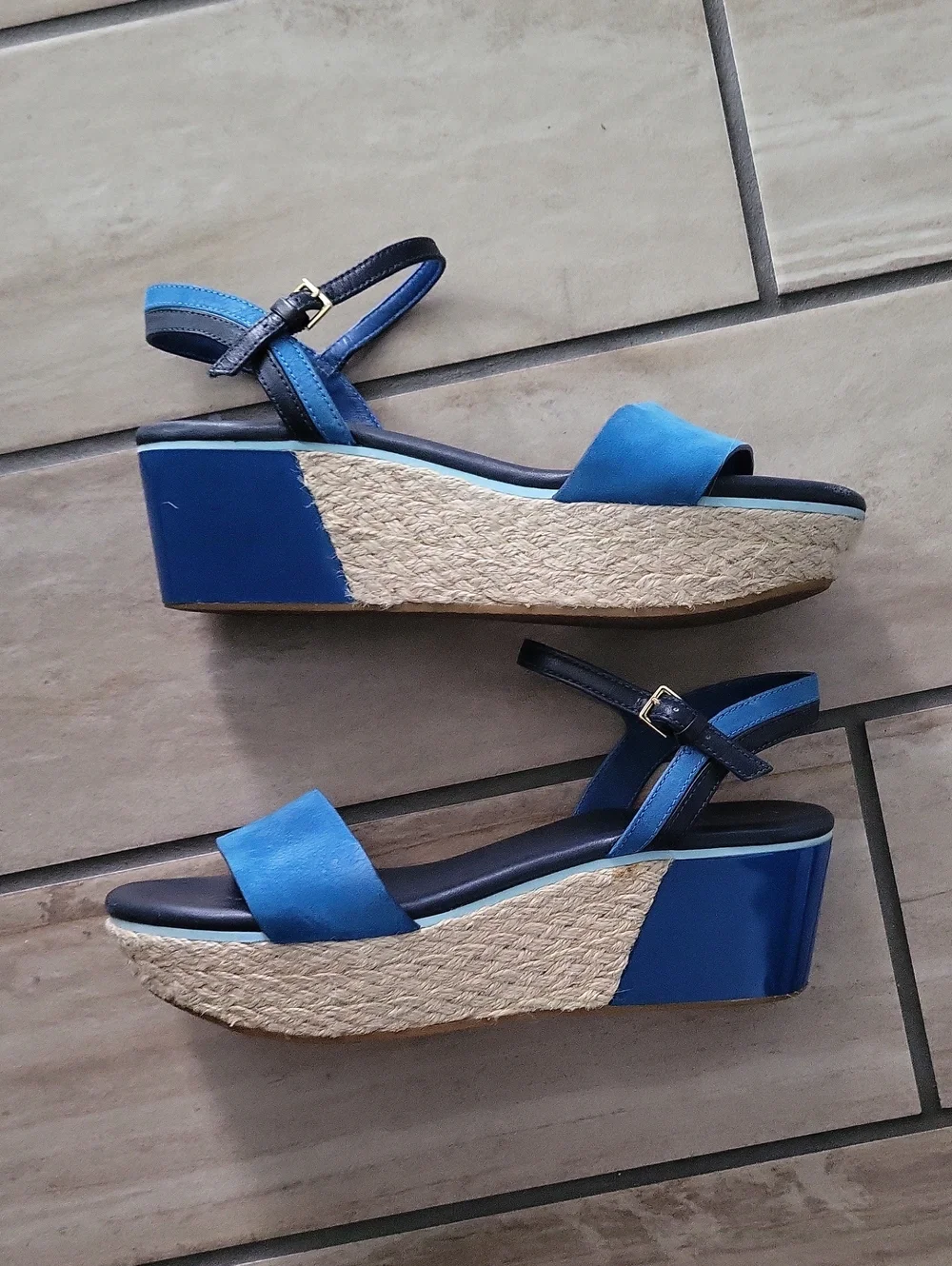 Cole Haan stylish blue